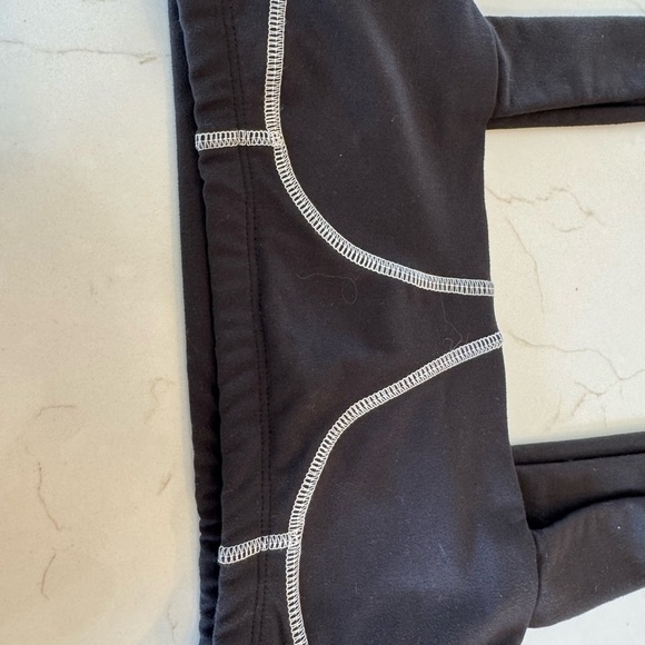 WeWoreWhat Black Bandeau with White Contrast Stitching Sports Bra / small - Picture 6 of 10